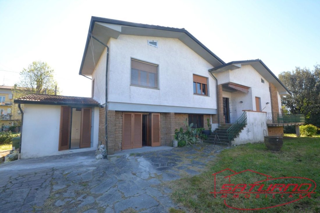 Villa in Montuolo - Fagnano, Lucca, Italy 1 - 17737604