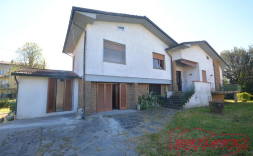Villa in Montuolo - Fagnano, Lucca, Italy 1