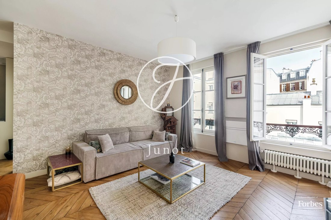 Apartment in Clichy-Trinité, Paris 9e Arrondissement, Paris 2 - 17404431