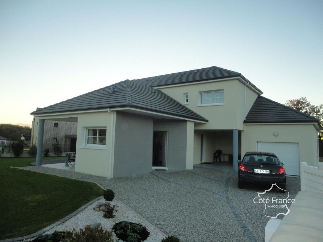 House in Pau, Nouvelle-Aquitaine, France 2 - 17735437
