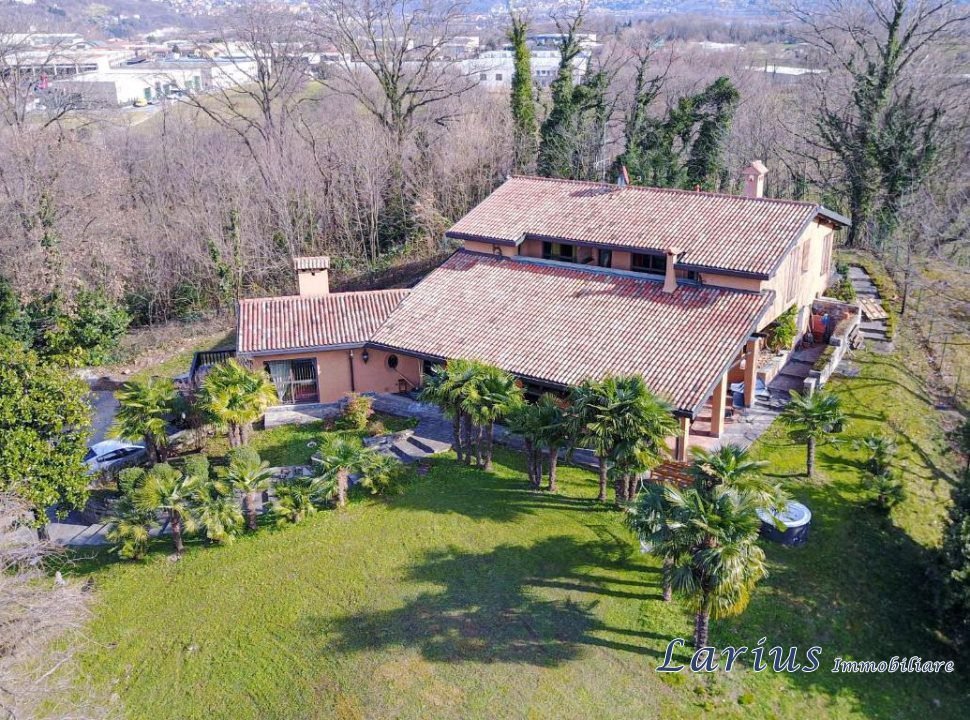Villa in Cesana Brianza, Lombardy, Italy 3 - 16105055