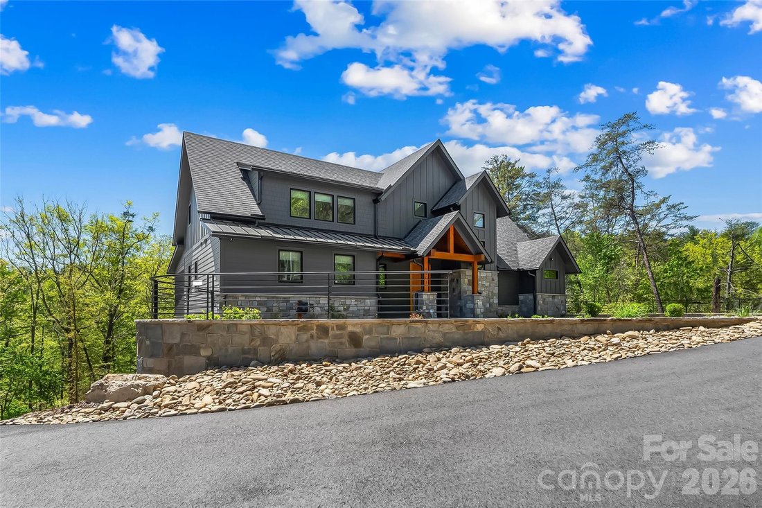 House in Marion, North Carolina, United States 2 - 17738892