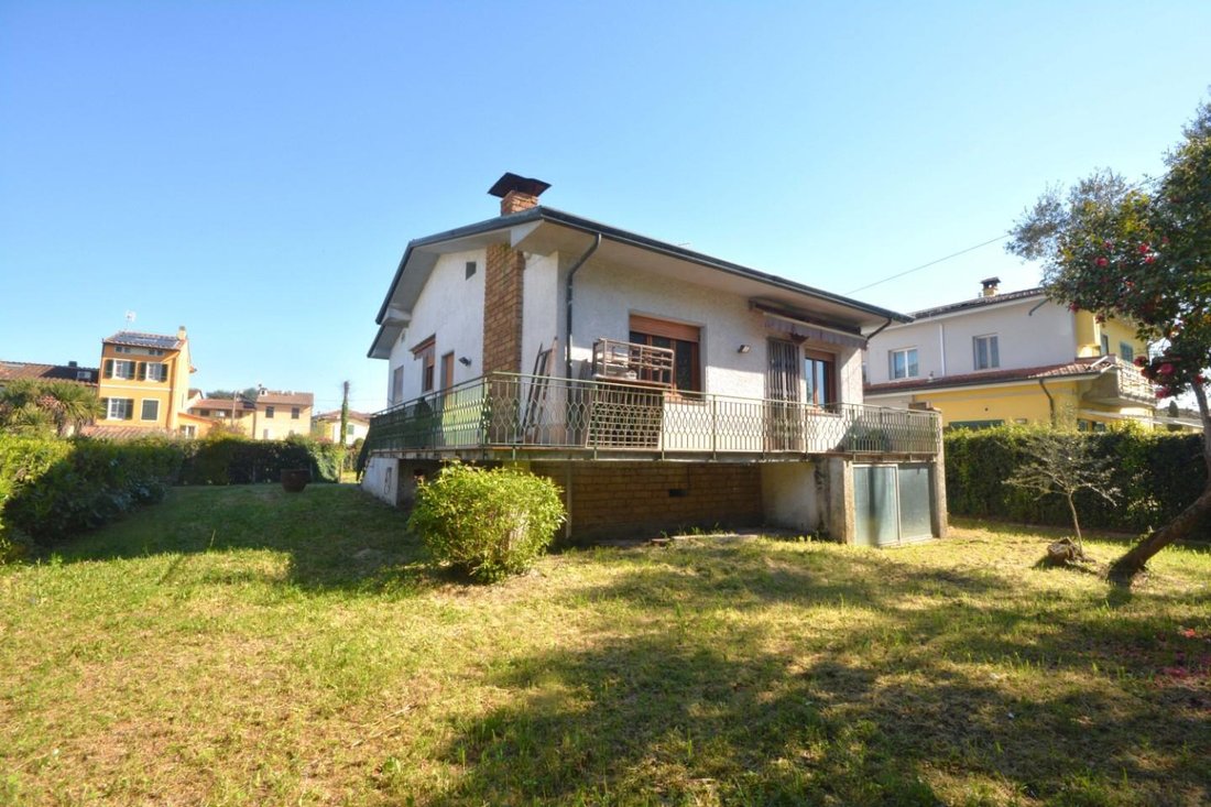 Villa in San Concordio, Lucca, Italy 2 - 17737366