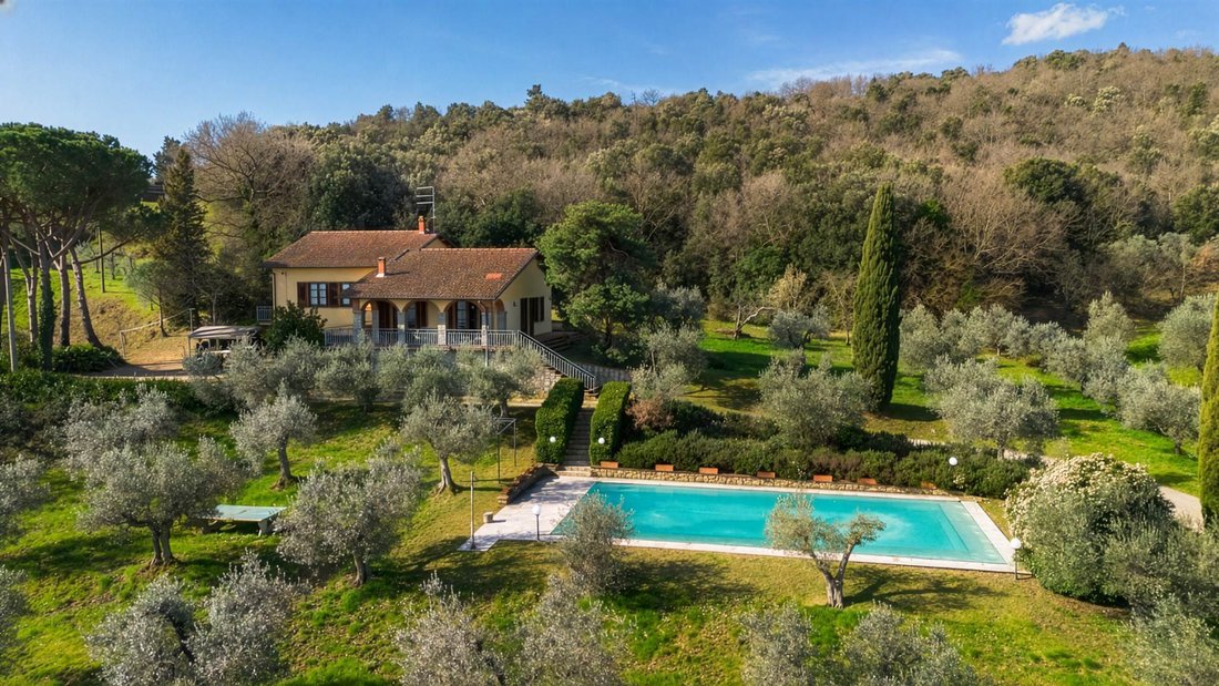 Country House in Monte San Savino, Tuscany, Italy 1 - 17738705