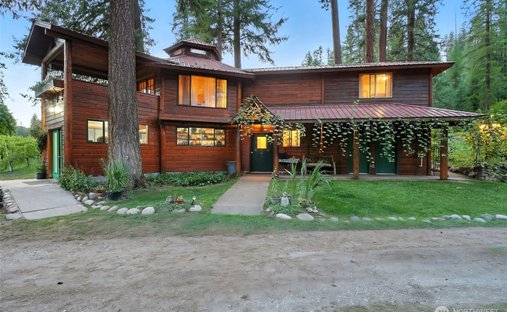 House in Kettle Falls, Washington, United States 1