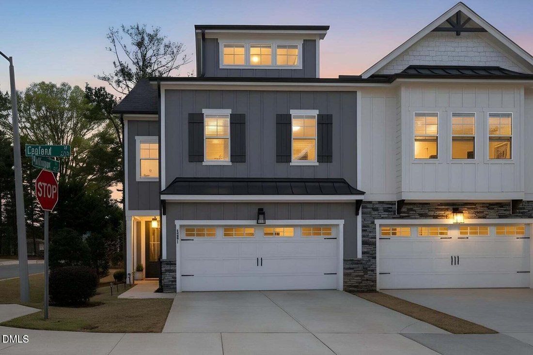 Townhouse in Cary, North Carolina, United States 2 - 17737963