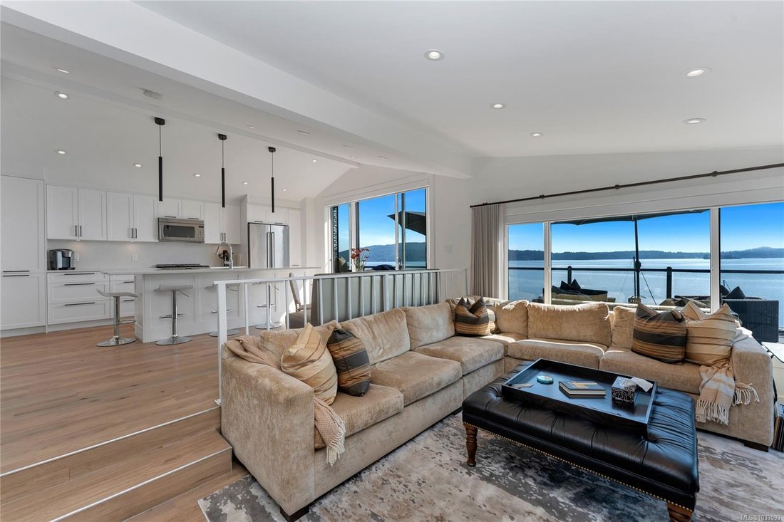House in Mill Bay, British Columbia, Canada 1 - 17738888