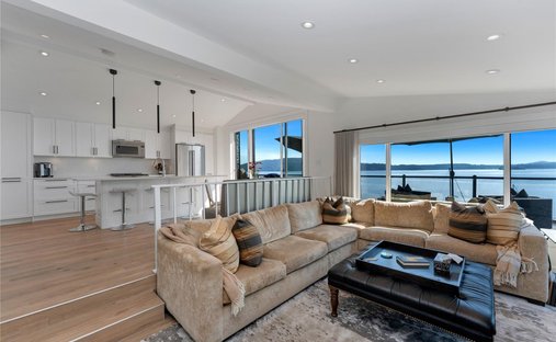 House in Mill Bay, British Columbia, Canada 1