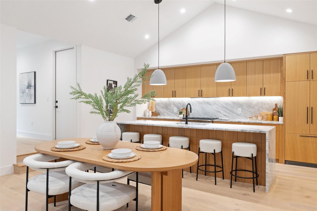 House in Austin, Texas, United States 3 - 17737821