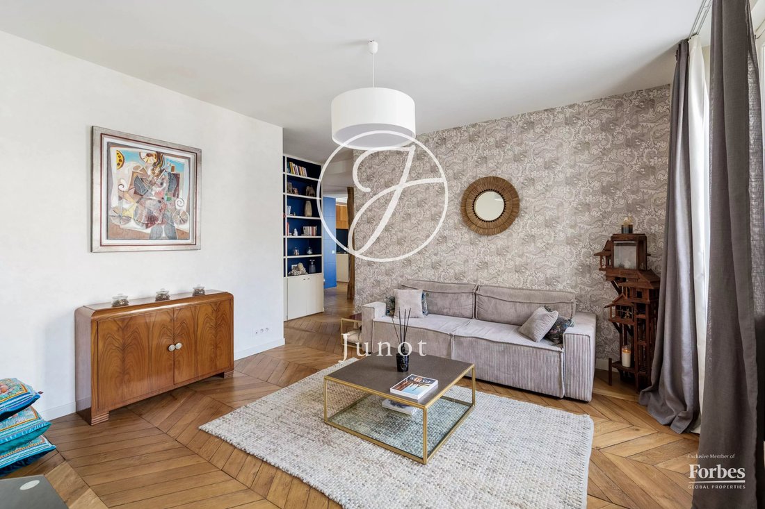 Apartment in Clichy-Trinité, Paris 9e Arrondissement, Paris 5 - 17404431