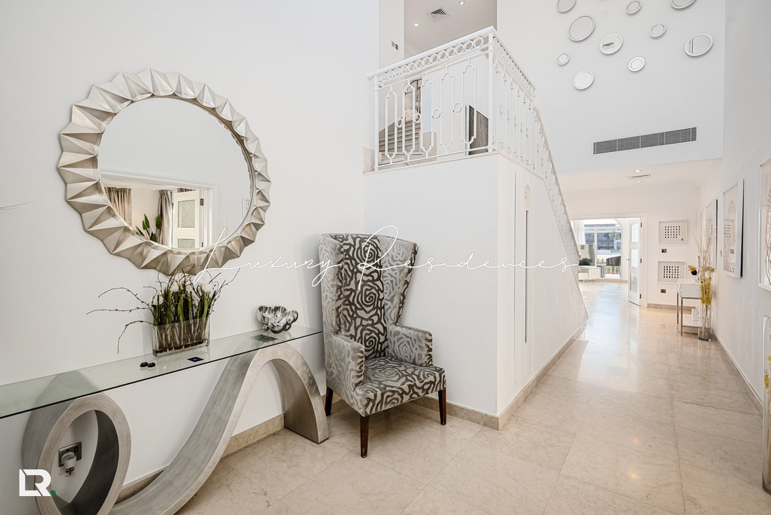 Villa in Palm Jumeirah, Dubai, United Arab Emirates 2 - 17624728