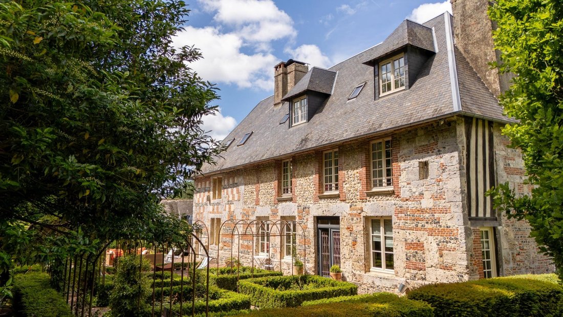House in Secteur Sauvegarde, Honfleur, France 2 - 17739853