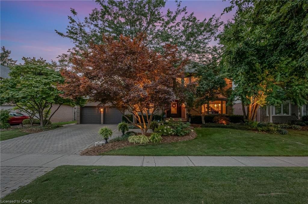 House in Burlington, Ontario, Canada 2 - 17739089