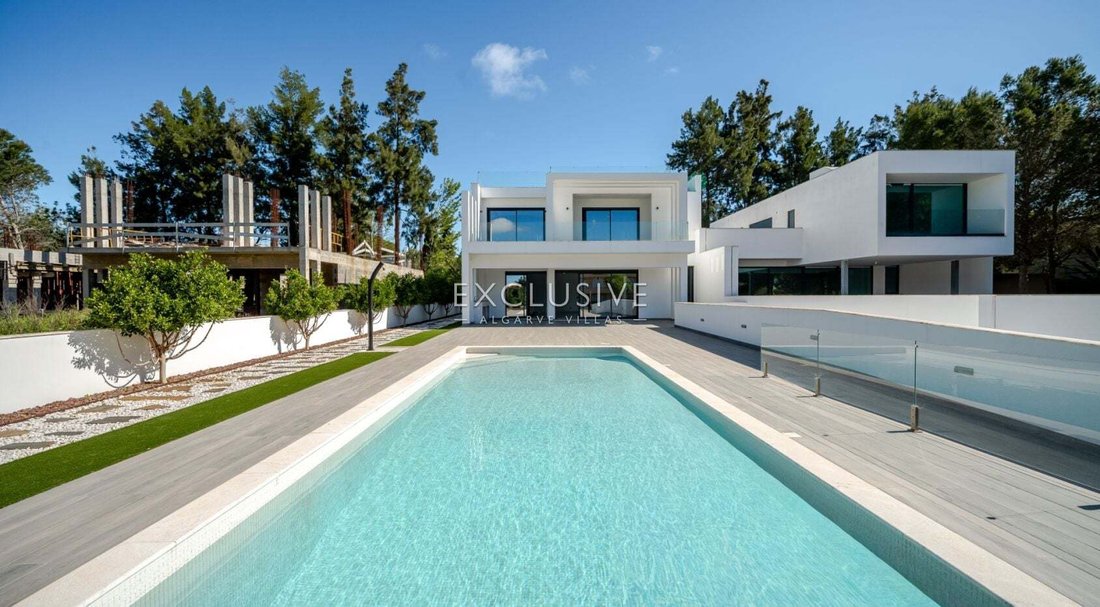 Villa in Vilamoura, Quarteira, Algarve 1 - 17738956