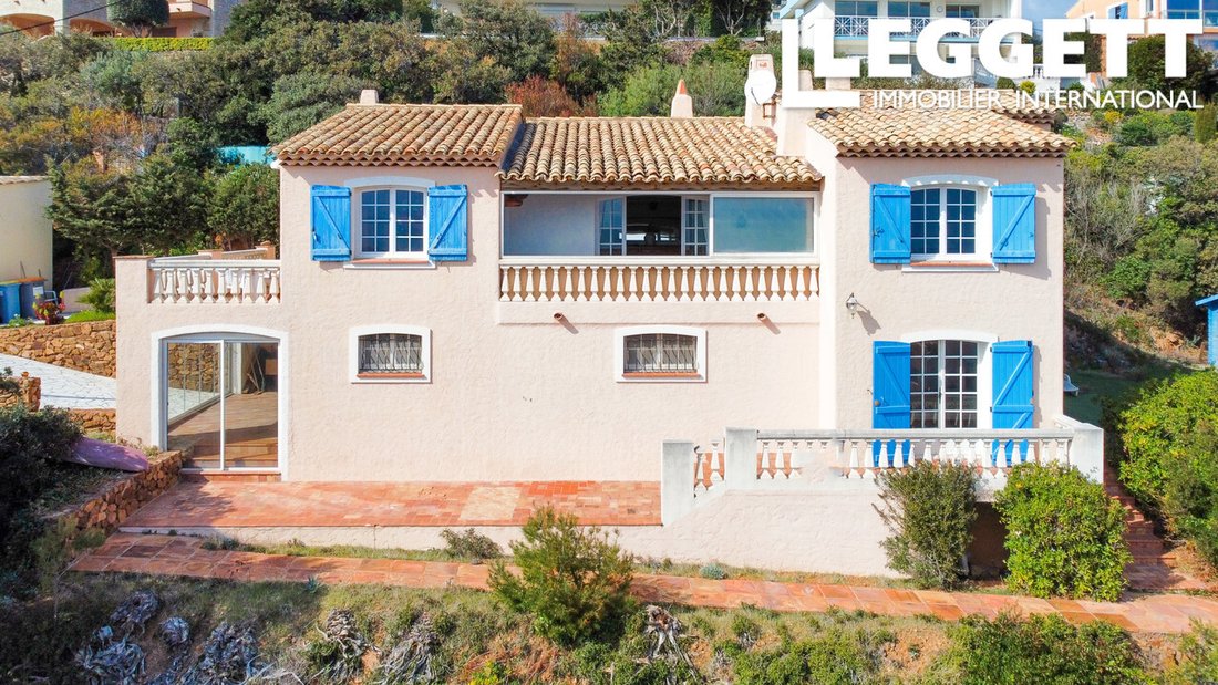 Villa in Le Dramont-Agay-Anthéor-Le Trayas, Saint-Raphaël, France 3 - 17353113