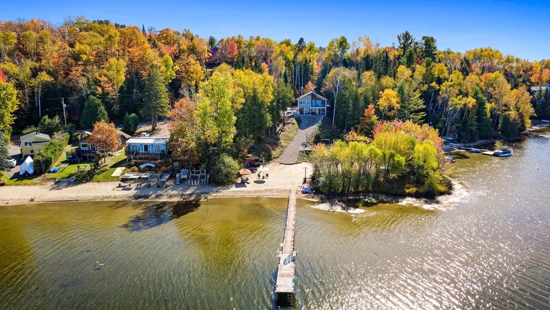 House in Boileau, Quebec, Canada 5 - 17064491