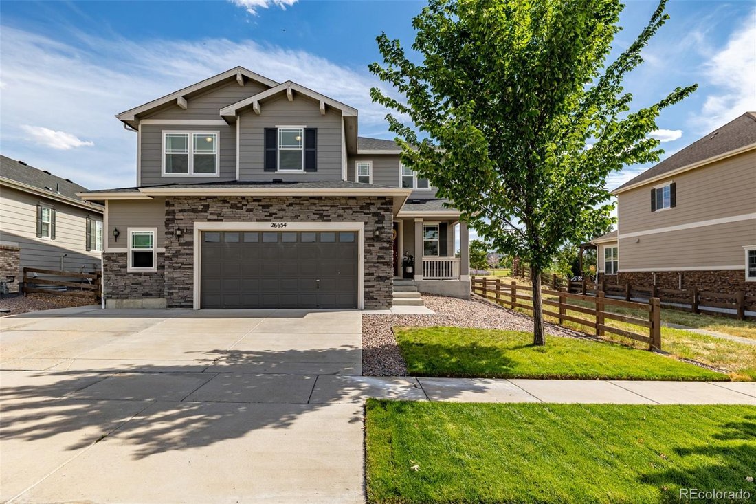 House in Aurora, Colorado, United States 2 - 17739154