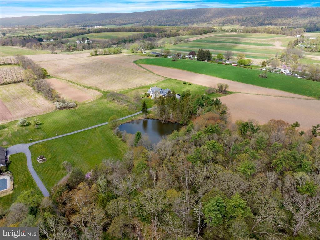 House in Schuylkill Haven, Pennsylvania, United States 4 - 17739218