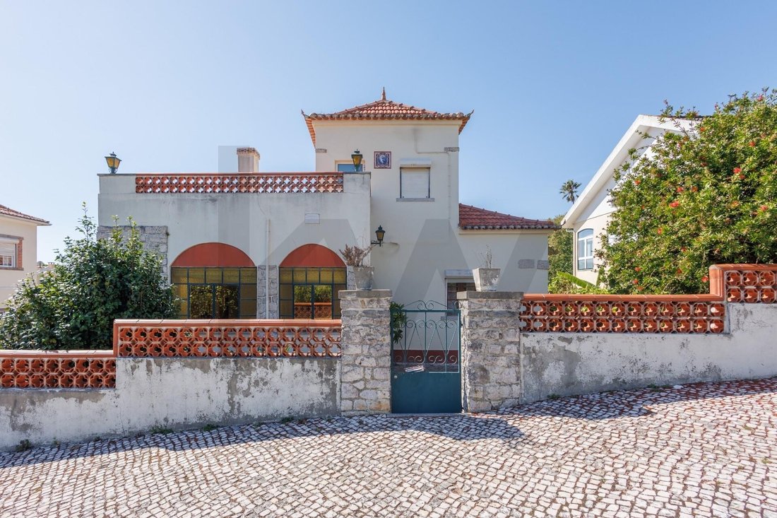 Townhouse in Rio de Mouro, Lisbon, Portugal 3 - 17740371