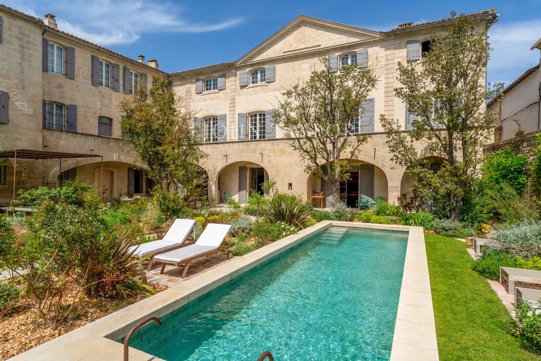 Townhouse in Saint-Rémy-de-Provence, Provence-Alpes-Côte d'Azur, France 1 - 17642061
