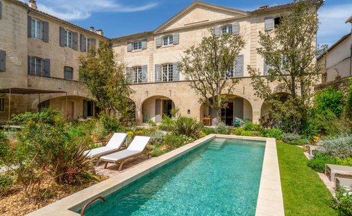 Townhouse in Saint-Rémy-de-Provence, Provence-Alpes-Côte d'Azur, France 1