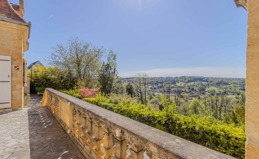 Exclusivity In Its Purest Form!! Overlooking A Private Valley, This 17 Th Century Manor Offers Total