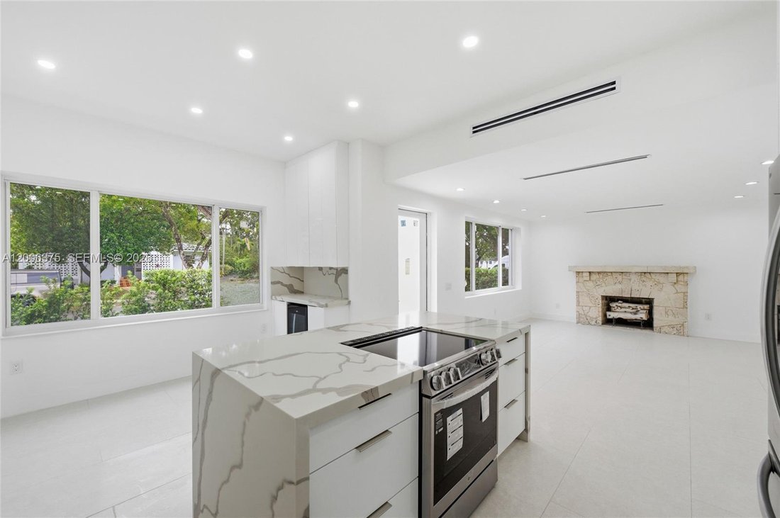 House in Miami, Florida, United States 5 - 17740642