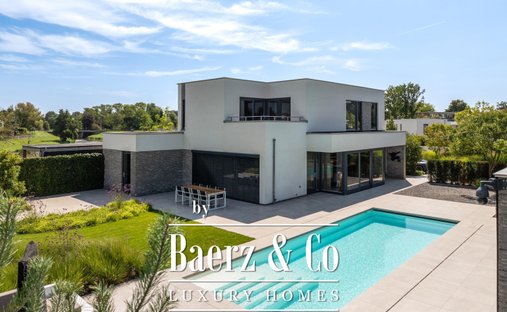 Villa in Roermond, Limburg, Niederlande 1