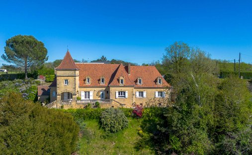 Exclusivity In Its Purest Form!! Overlooking A Private Valley, This 17 Th Century Manor Offers Total