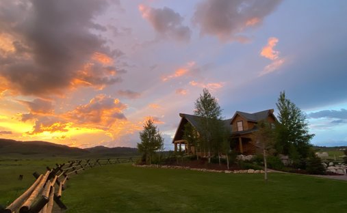 House in Auburn, Wyoming, United States 1