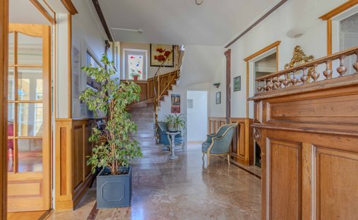 Exclusivity In Its Purest Form!! Overlooking A Private Valley, This 17 Th Century Manor Offers Total