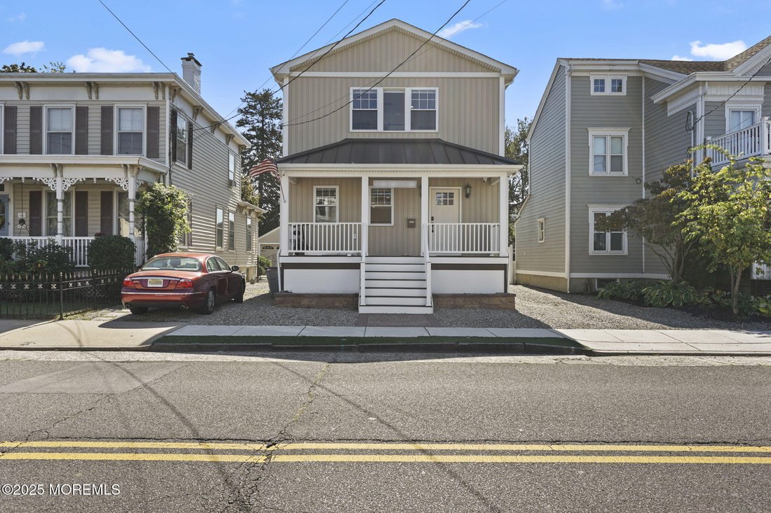 Union Beach, New Jersey, United States 2 - 17740970