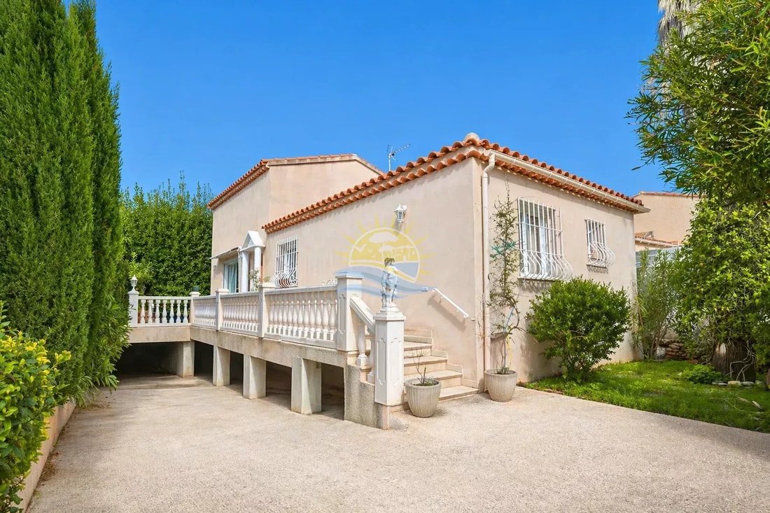 Villa in Côte Bleue, Martigues, France 1 - 17740996