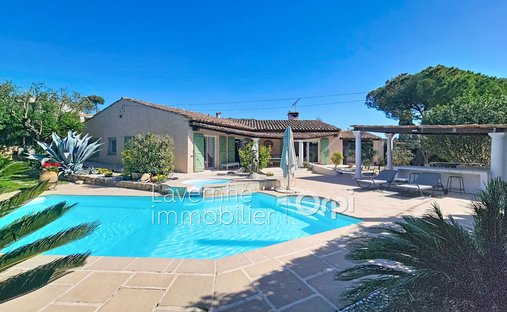 Villa in Centre, Vallauris, France 1