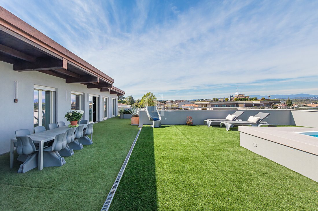 Penthouse in Entroterra, Desenzano del Garda, Lombardy 4 - 17740572