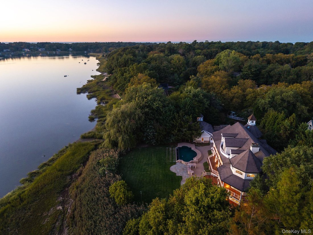 House in Setauket- East Setauket, New York, United States 1 - 17740527
