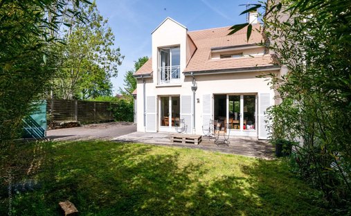 House in Centre Ville, Rueil-Malmaison, France 1