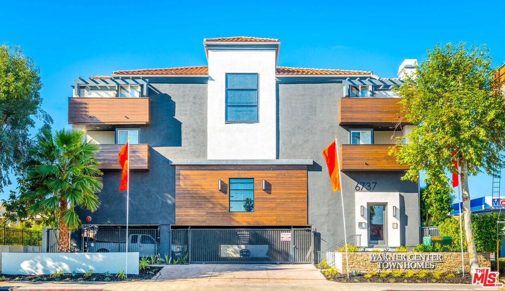 Los Angeles, California, United States 1 - 17740273