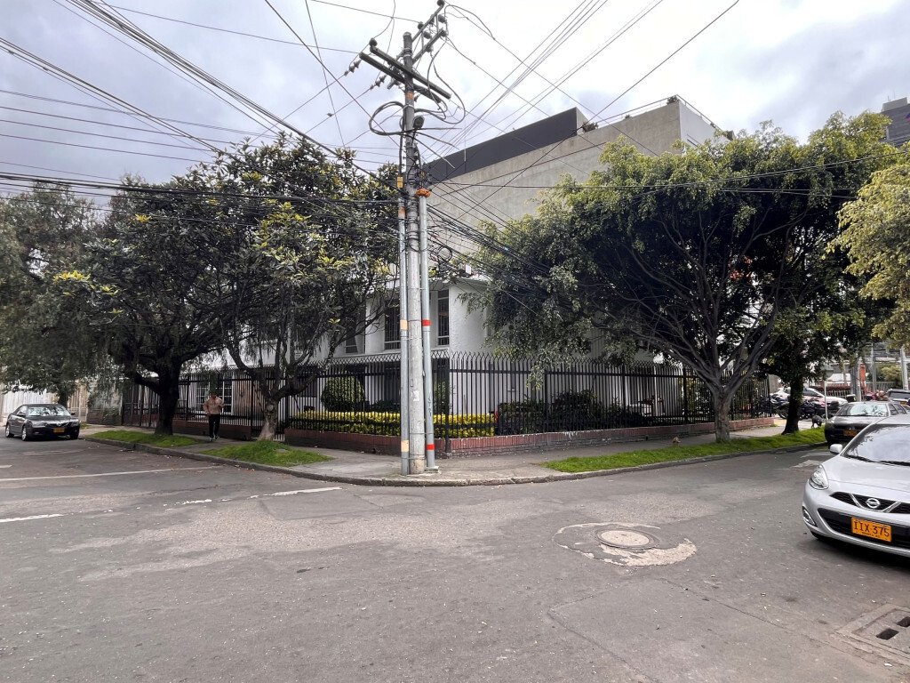 House in Bogota, Bogotá, Colombia 4 - 17740987
