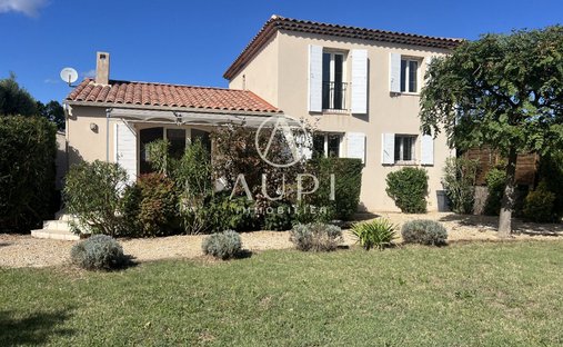 House in Maillane, Provence-Alpes-Côte d'Azur, France 1