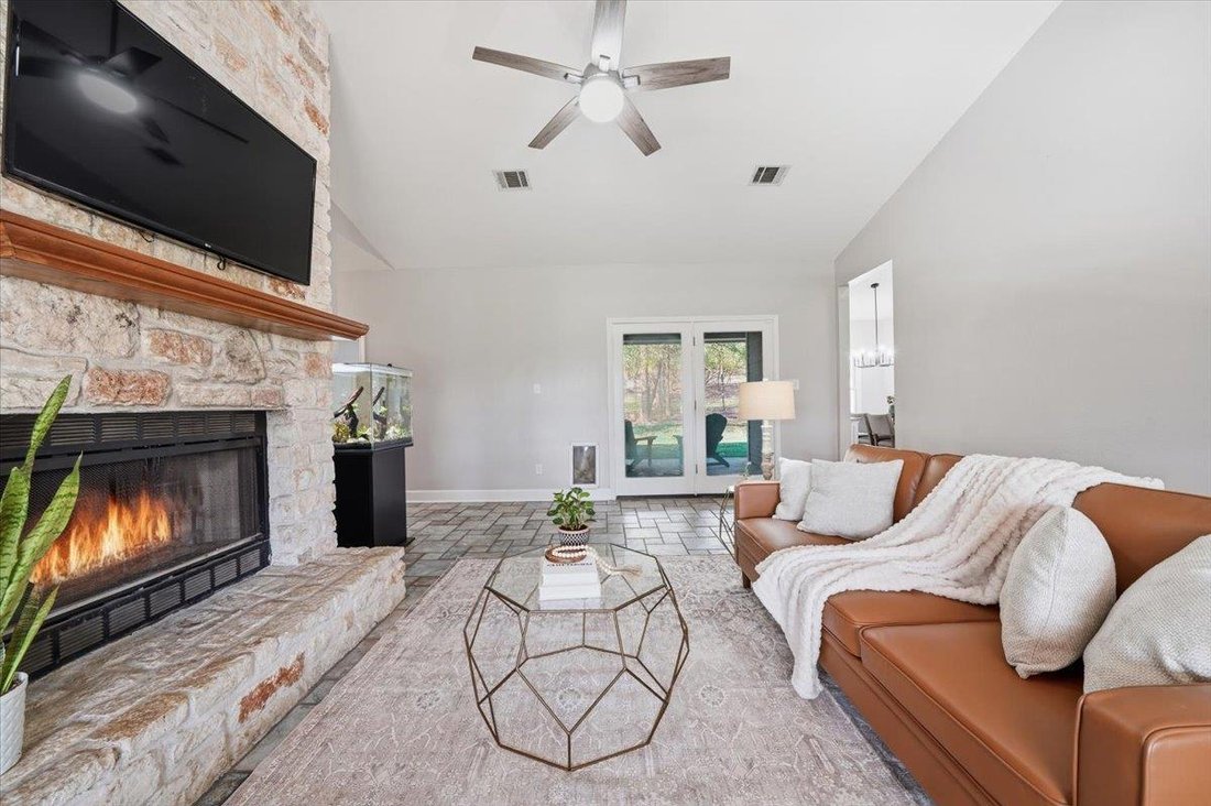 House in Coupland, Texas, United States 5 - 17740546