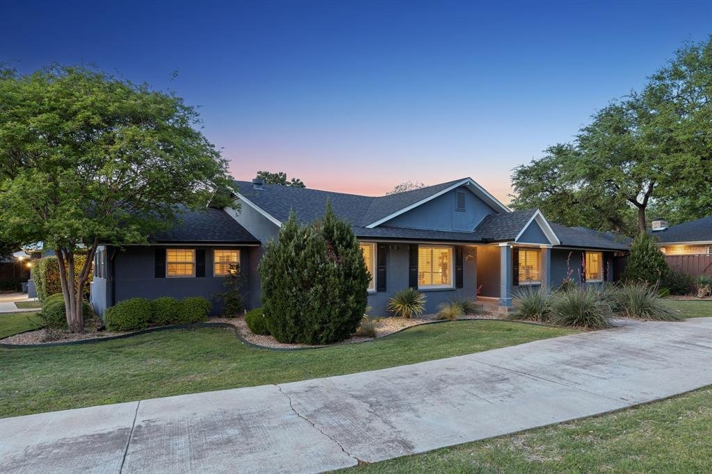 House in Dallas, Texas, United States 4 - 17740896