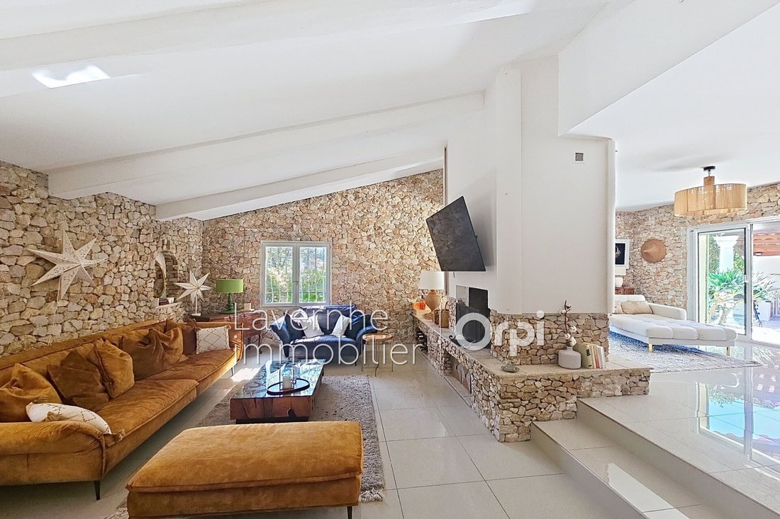 Villa in Centre, Vallauris, France 3 - 17741112