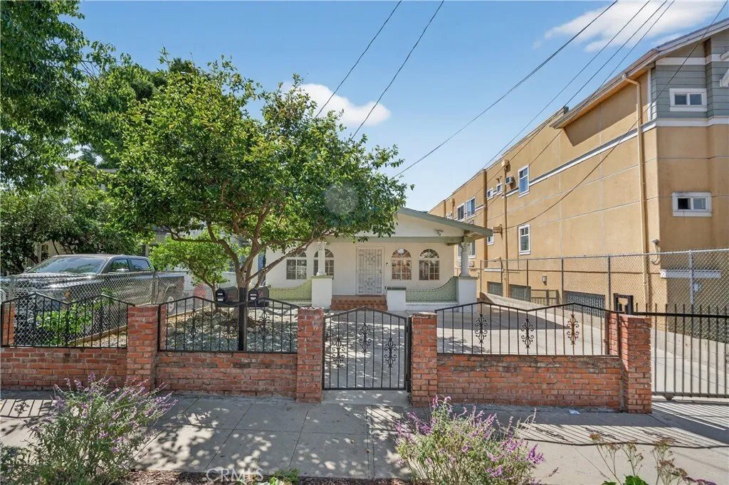 Townhouse in Los Angeles, California, United States 3 - 17390655