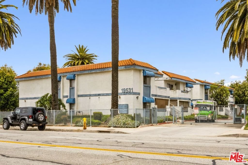 Covina, California, United States 1 - 17740270