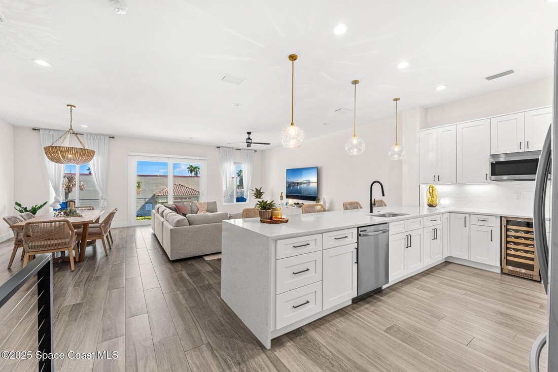 Townhouse in Indialantic, Florida, United States 4 - 17740169