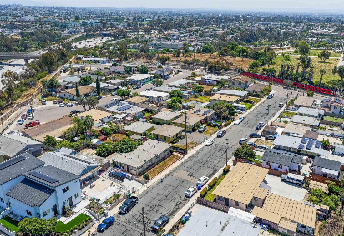 San Diego, California, United States 5 - 17740622