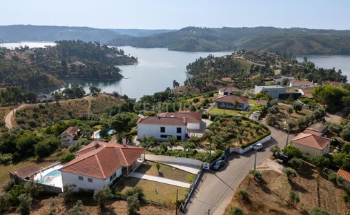 Villa à Serra e Junceira, District de Santarém, Portugal 1