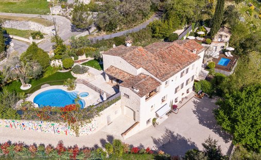 Villa in Centre du Village, La Colle-sur-Loup, France 1