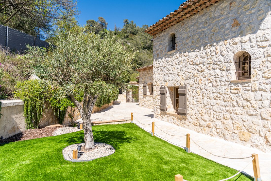 Villa in Centre du Village, La Colle-sur-Loup, France 3 - 17741175